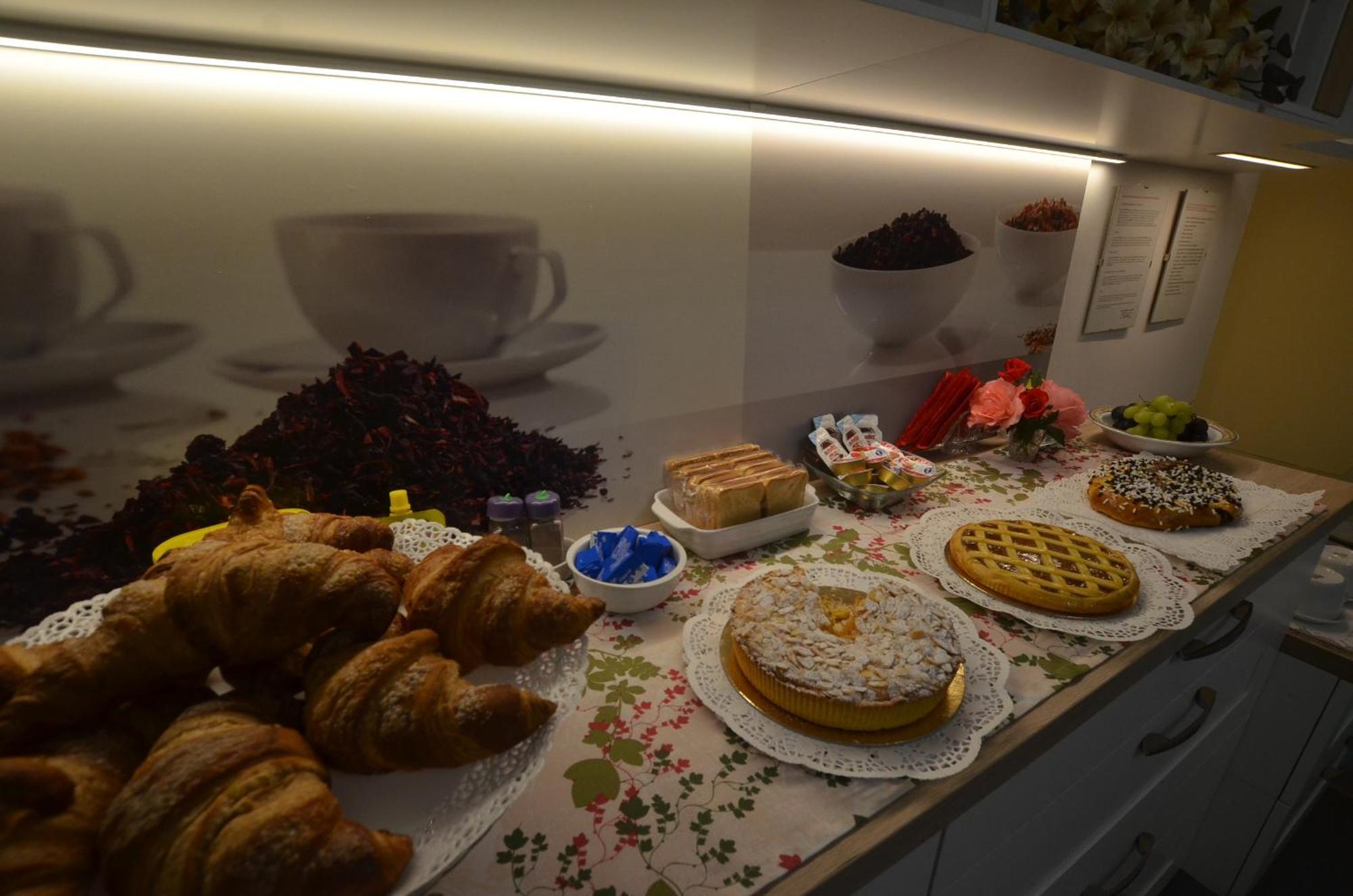 La Coccinella Bed & Breakfast Йези Екстериор снимка
