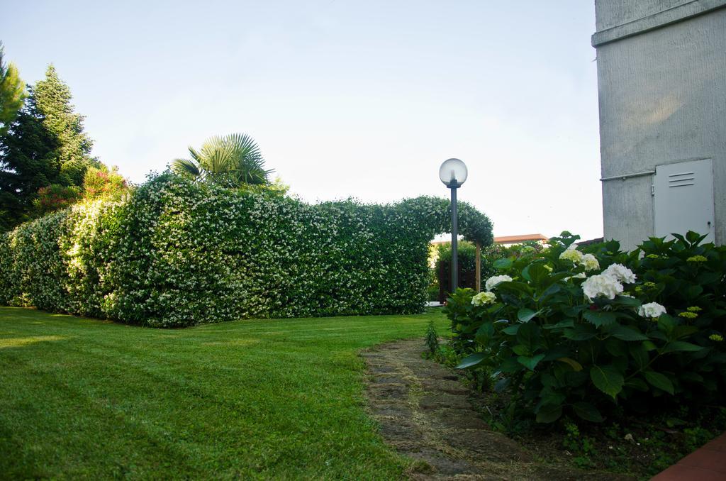 La Coccinella Bed & Breakfast Йези Екстериор снимка
