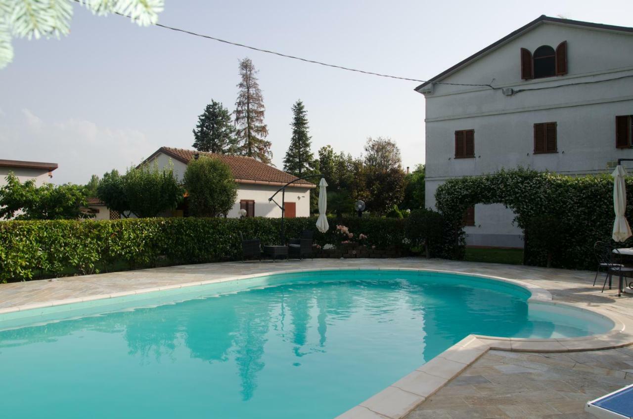 La Coccinella Bed & Breakfast Йези Екстериор снимка